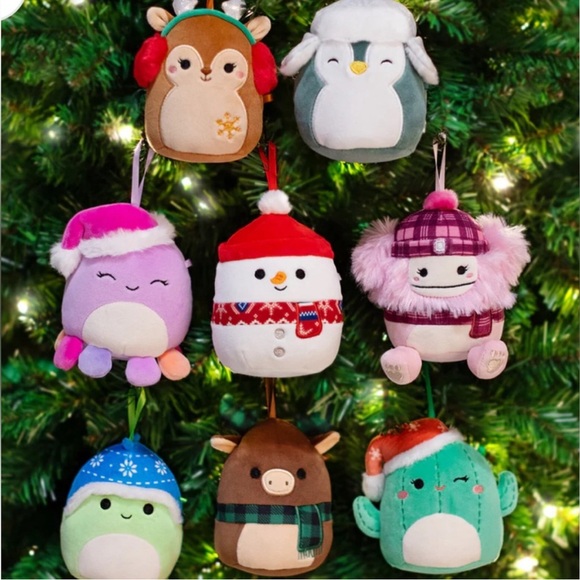 Squishmallows Limited Edition Christmas 2024 Set of Eight Ornaments - Picture 3 of 7